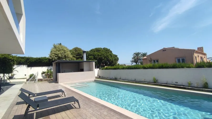 Villa de 5 dormitorios en Alicante, España No. 32428 № 11