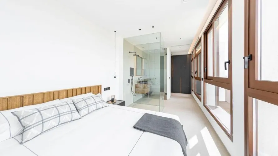 Villa de 4 dormitorios en Benidorm, España No. 32436 № 15