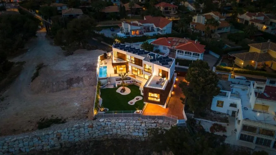 Villa de 4 dormitorios en Benidorm, España No. 32436 № 4
