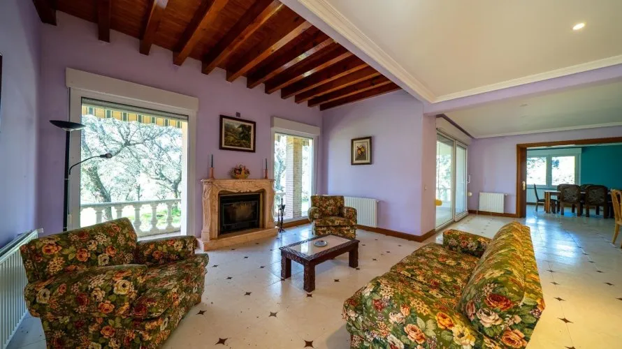 Сasa de 8 dormitorios en Colmenarejo, España No. 32387 № 6