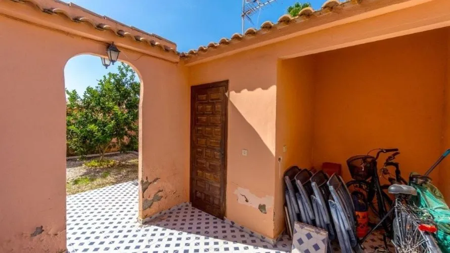 Bungalow de 1 dormitorio en Torrevieja, España No. 32463