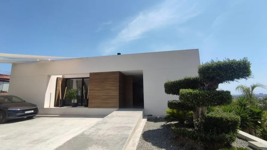 Villa de 5 dormitorios en Alicante, España No. 32428 № 21