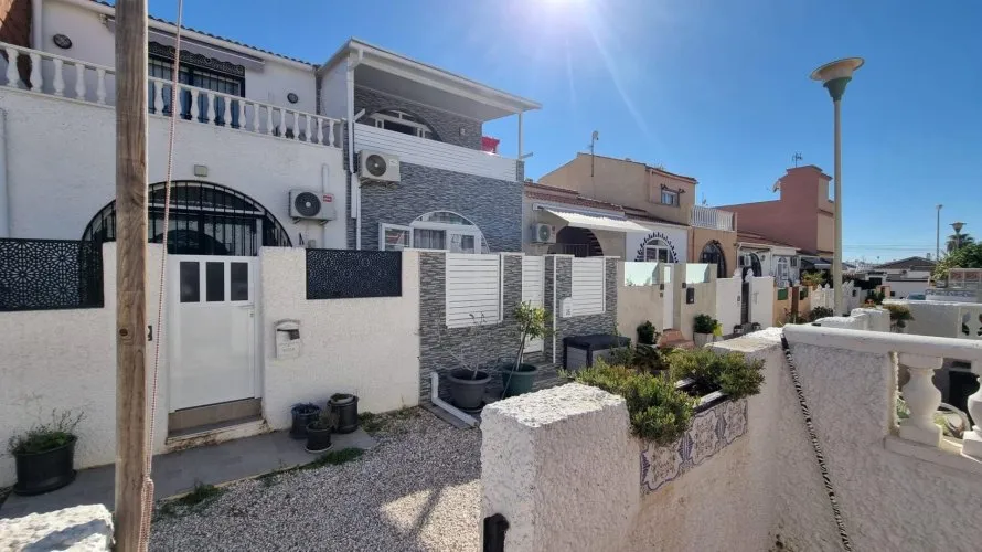 Bungalow de 1 dormitorio en El Chaparral, España No. 32451 № 12