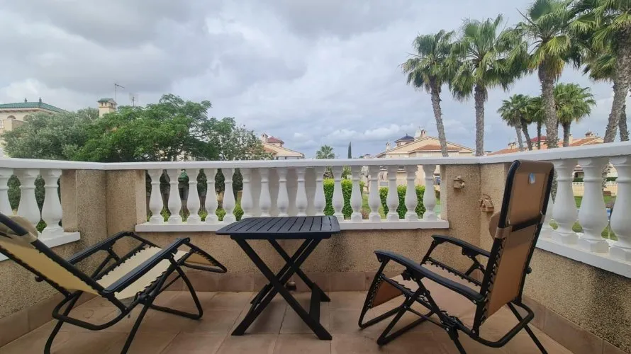 Bungalow de 58m² en Torrevieja, España No. 32440 № 11