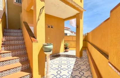 Bungalow de 1 dormitorio en Torrevieja, España No. 32464