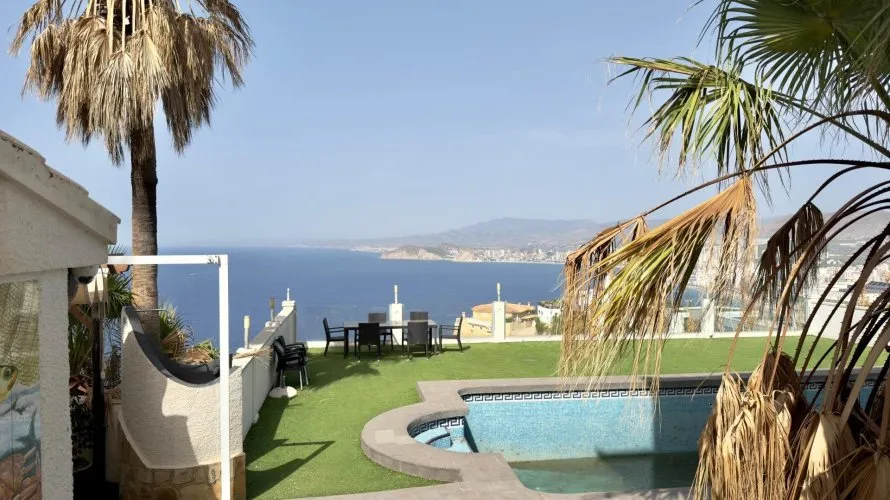Villa de 7 dormitorios en Benidorm, España No. 32434 № 21