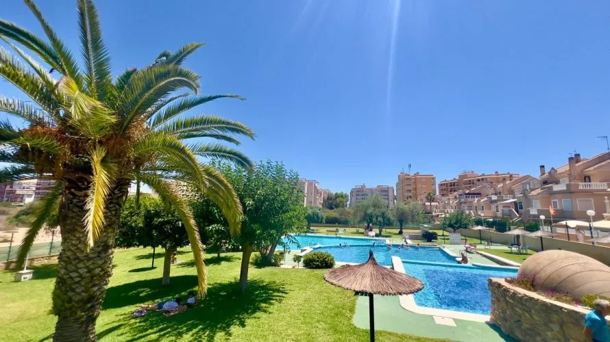 Bungalow de 1 dormitorio en Torreblanca, España No. 32373 № 24