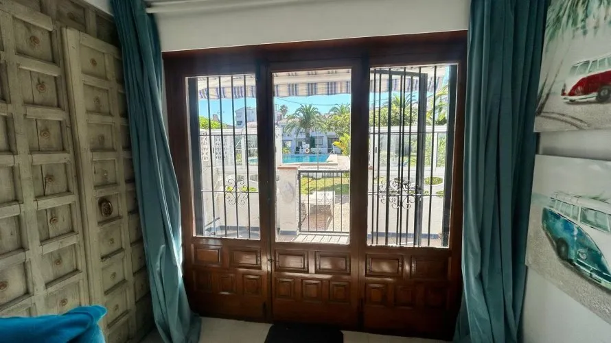 Bungalow de 3 dormitorios en L'Alfàs del Pi, España No. 32431 № 22