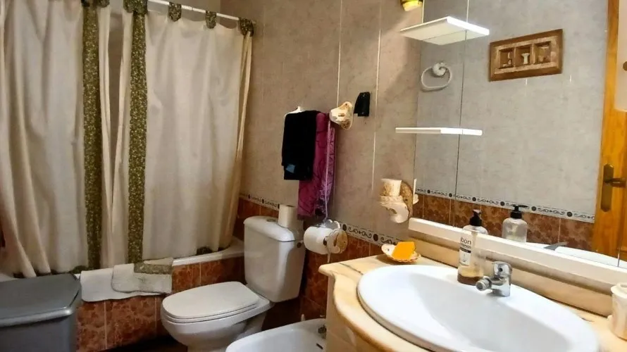Bungalow de 2 dormitorios en Guardamar del Segura, España No. 32454 № 3