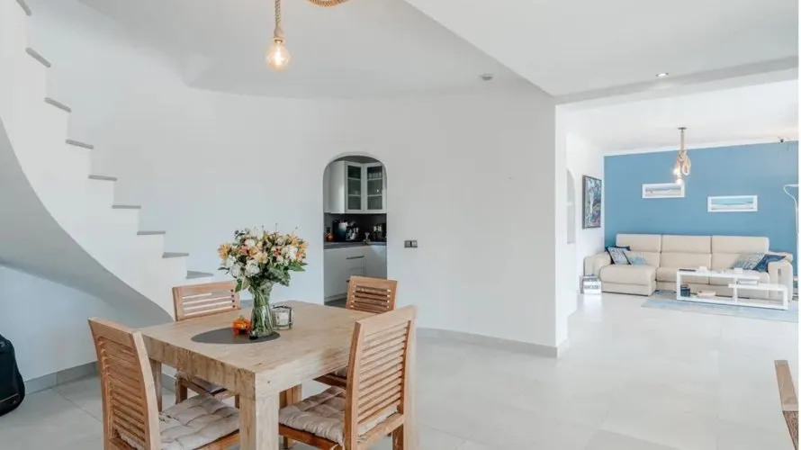 Villa de 247m² en Moraira, España No. 32401 № 17
