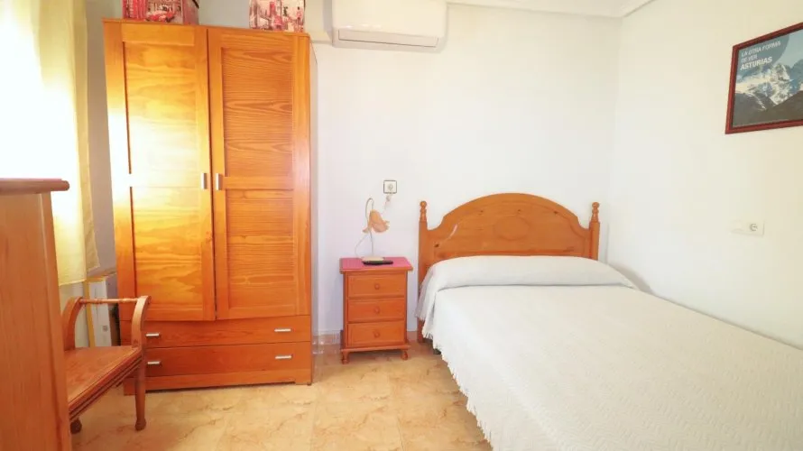 Bungalow de 2 dormitorios en El Limonar, España No. 32537 № 22