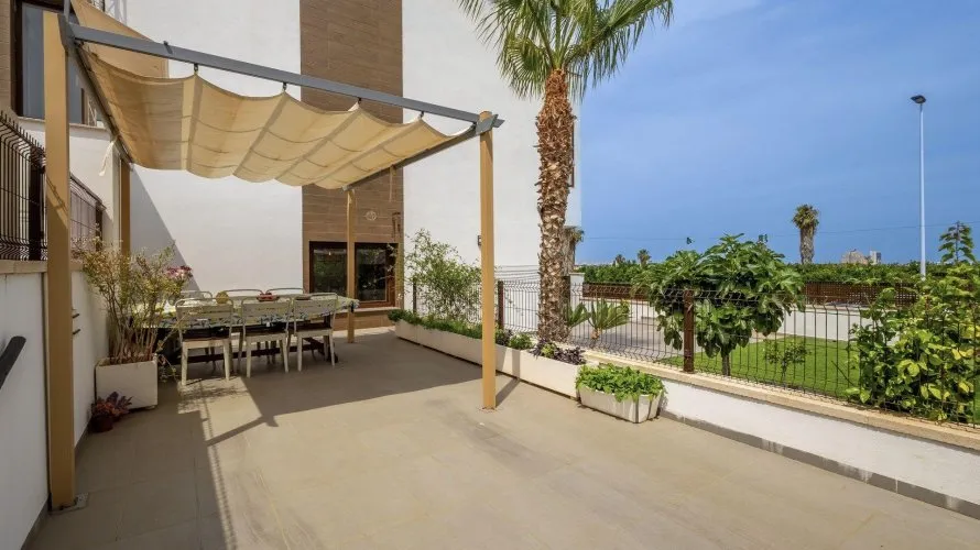 Сasa de 107m² en Torrevieja, España No. 32524