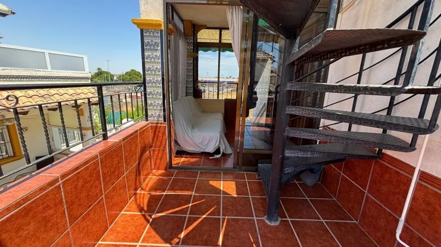 Bungalow de 2 dormitorios en Alicante, España No. 32499 № 5
