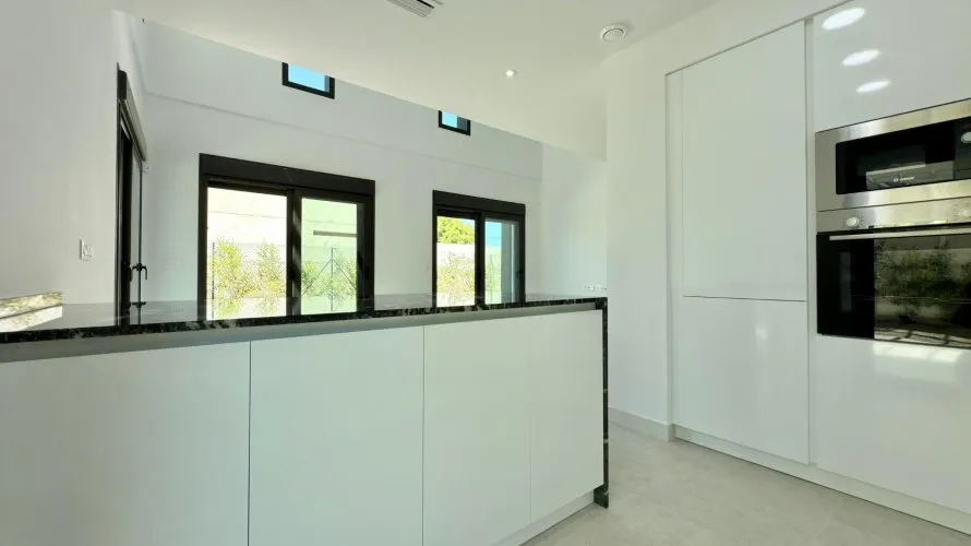 Villa de 4 dormitorios en Mutxamel, España No. 32519 № 27