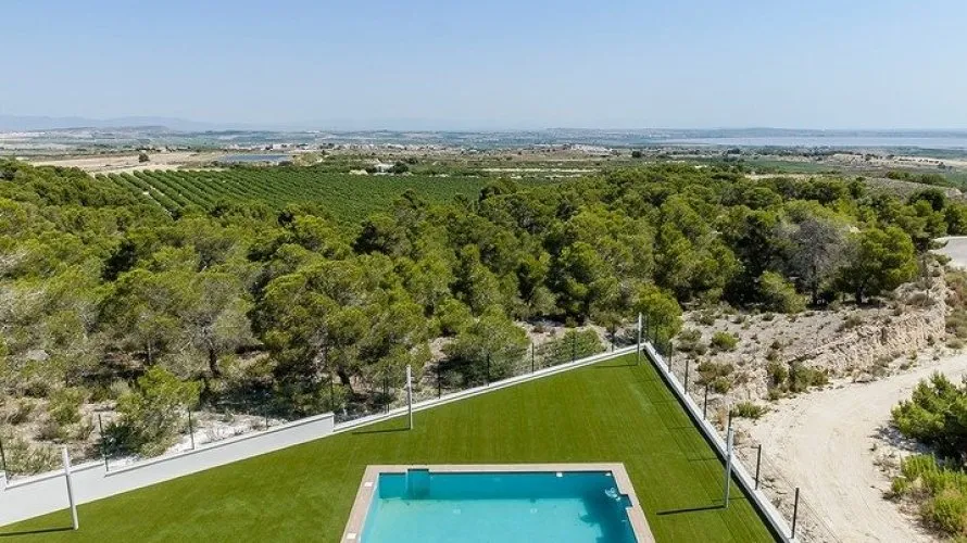 Bungalow de 3 dormitorios en San Miguel de Salinas, España No. 32529 № 18