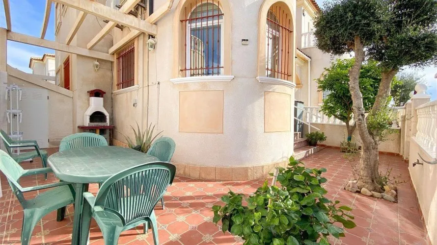 Сasa de 3 dormitorios en Torrevieja, España No. 32536 № 8