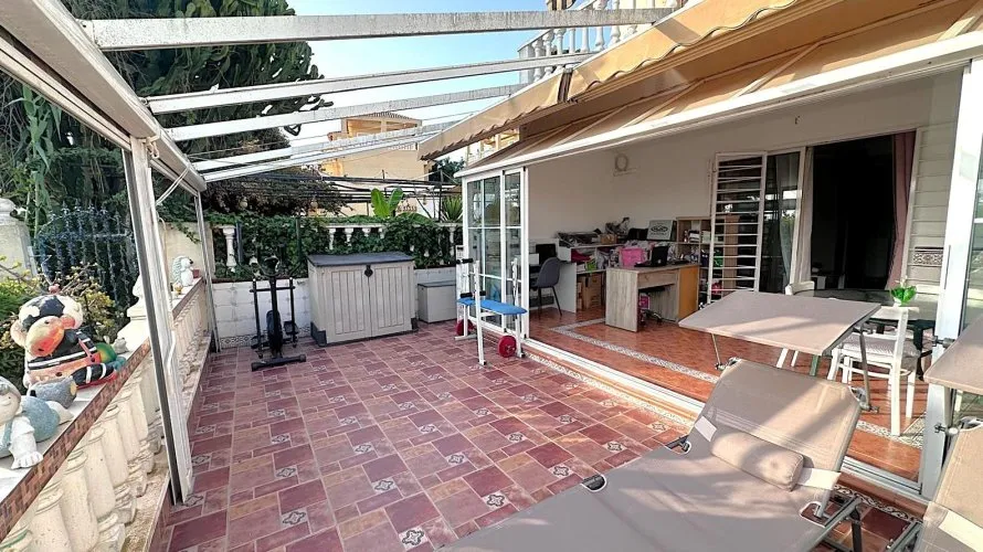 Сasa de 1 dormitorio en Guardamar del Segura, España No. 32515