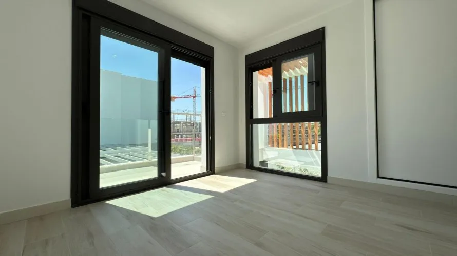 Villa de 4 dormitorios en Mutxamel, España No. 32519 № 12