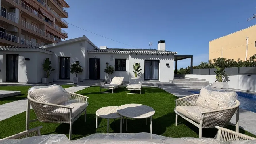 Villa de 4 dormitorios en Torrevieja, España No. 32517 № 8
