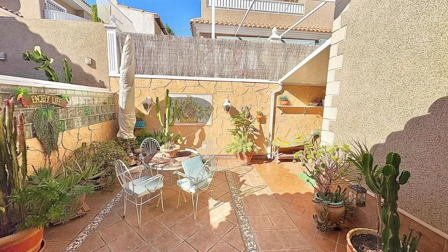 Villa de 2 dormitorios en Torrevieja, España No. 32528 № 20