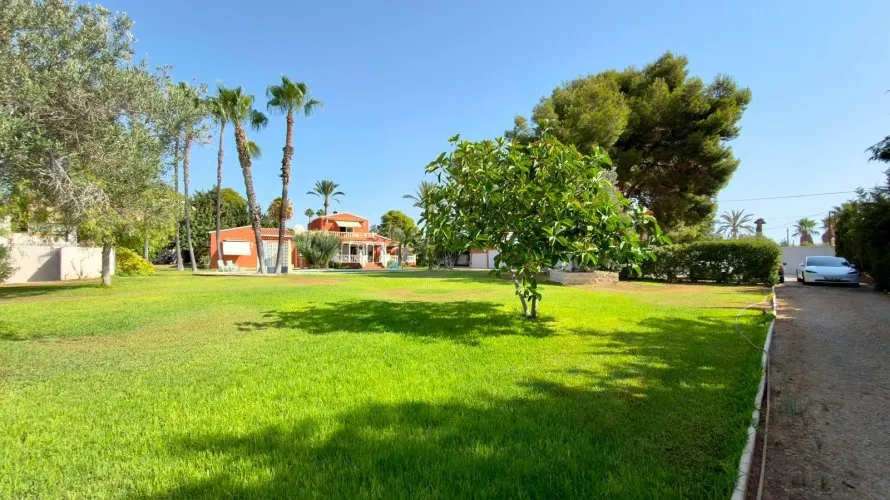 Villa de 5 dormitorios en Benidorm, España No. 32520 № 7