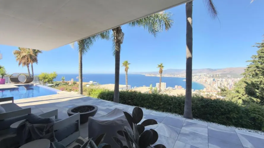 Villa de 5 dormitorios en Benidorm, España No. 32608 № 21