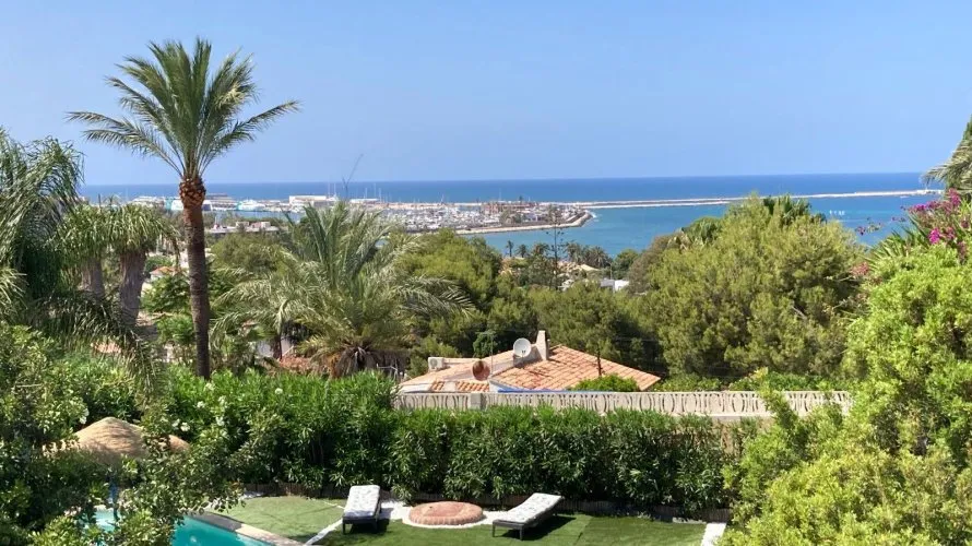 Villa de 180m² en Dénia, España No. 32563 № 26