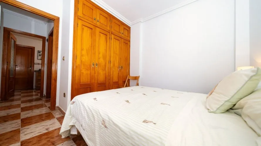 Villa de 96m² en La Zenia, España No. 32613