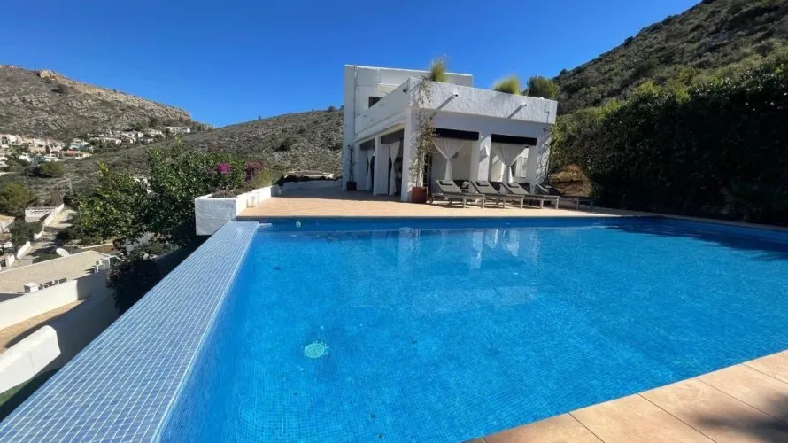 Villa de 229m² en Moraira, España No. 32620 № 27