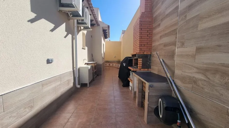 Villa de 4 dormitorios en Los Balcones, España No. 32574 № 24