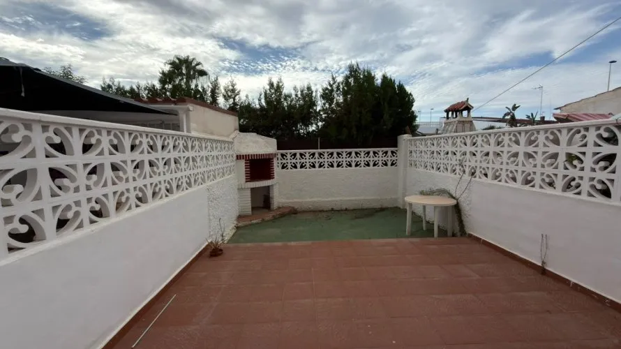 Bungalow de 1 dormitorio en Torrevieja, España No. 32597 № 14