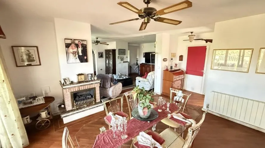 Villa de 220m² en Alicante, España No. 32618 № 25