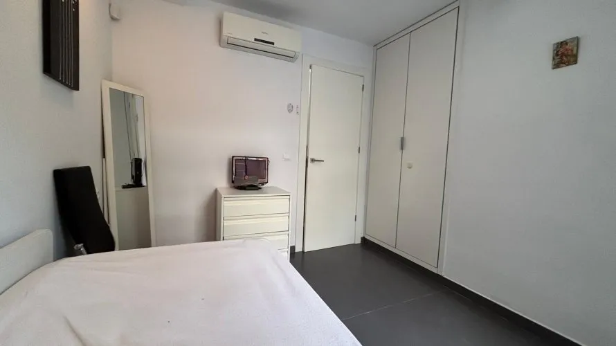 Сasa de 2 dormitorios en Alicante, España No. 32539 № 2