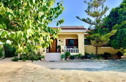 Villa de 3 dormitorios en Daya Vieja, España No. 32555
