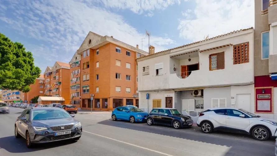Bungalow de 75m² en Torrevieja, España No. 32552 № 2