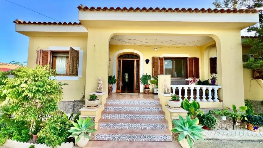 Villa de 3 dormitorios en Daya Vieja, España No. 32555 № 28