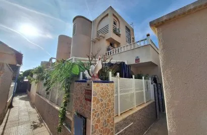 Сasa de 3 dormitorios en Torrevieja, España No. 32649