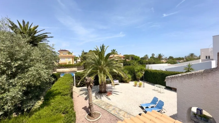 Villa de 144m² en Cabo Roig, España No. 32662 № 3