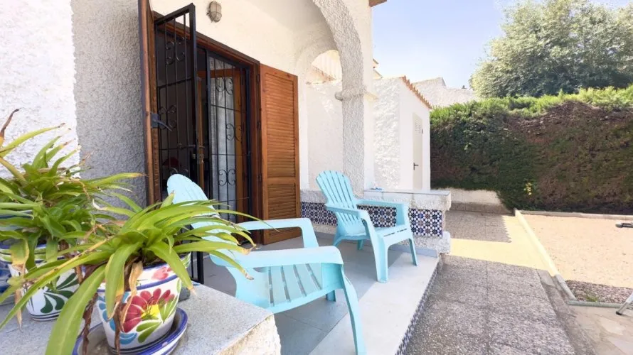 Villa de 144m² en Cabo Roig, España No. 32662 № 1