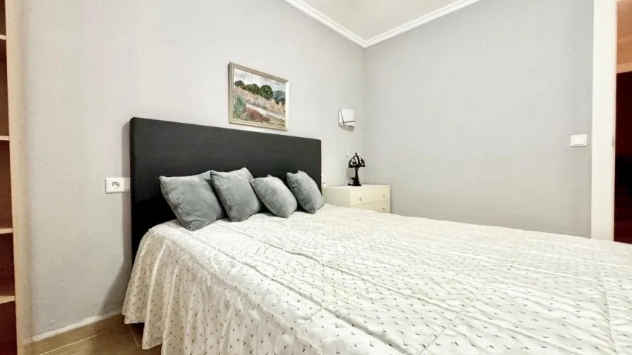 Сasa de 3 dormitorios en Torrevieja, España No. 32658 № 11