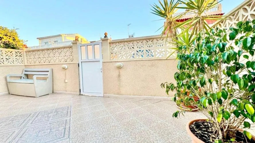 Сasa de 3 dormitorios en Torrevieja, España No. 32658 № 20