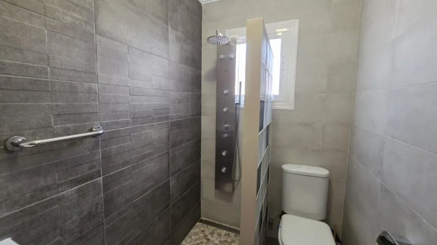 Сasa de 2 dormitorios en Torrevieja, España No. 32641 № 8