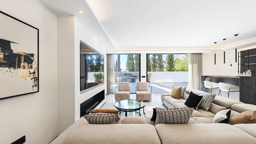 Villa de 5 chambres à Nueva Andalucia, Spain No. 30548 № 3