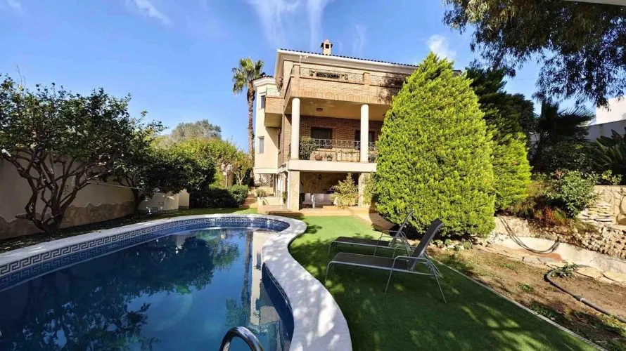 Villa de 5 chambres à Ciudad Quesada, Spain No. 30721 № 1