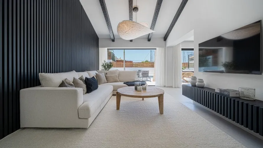 Villa de 7 chambres à Nueva Andalucia, Spain No. 30512 № 18