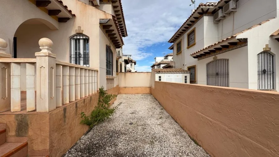 House de 2 chambres à Alicante, Espagne No. 31214 № 22
