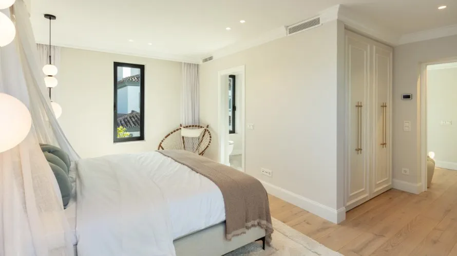 Villa de 5 chambres à Nueva Andalucia, Spain No. 30592 № 19