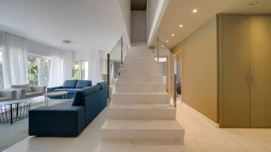 Villa de 4 chambres à Albir, Spain No. 30958 № 1