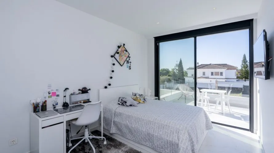 Villa de 4 chambres à Estepona, Spain No. 30576 № 14