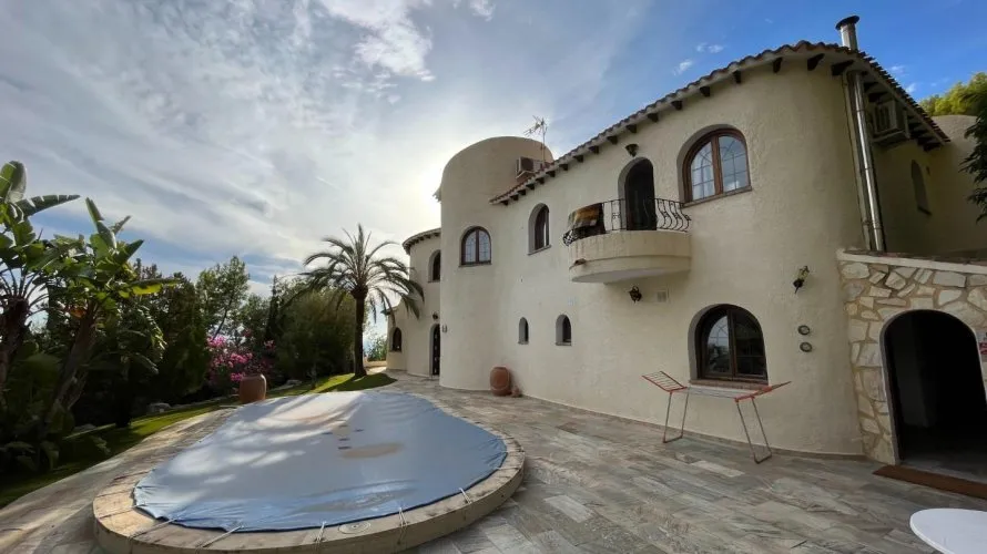 Villa de 4 chambres à Altea La Vella, Spain No. 30932 № 1